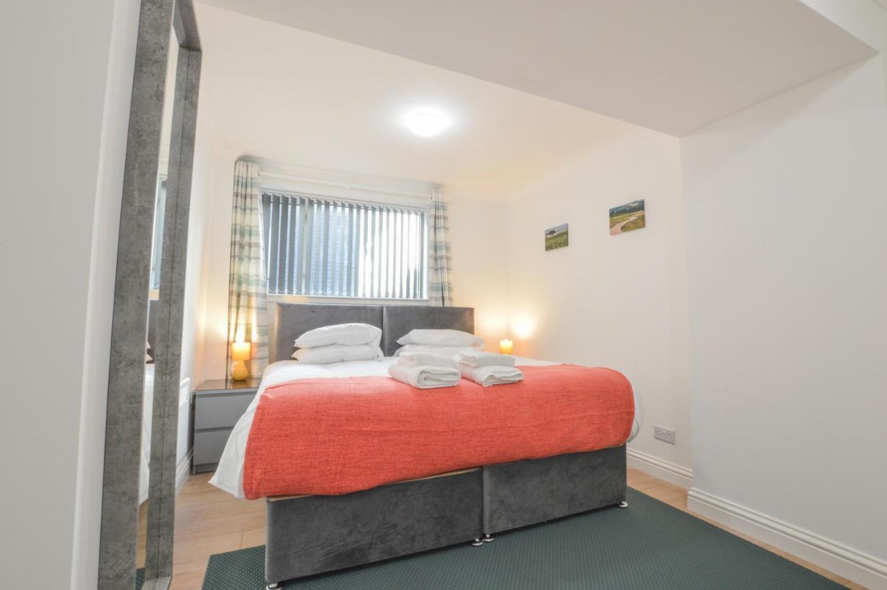 אובאן No 8 Westbay Apartment מראה חיצוני תמונה